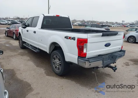 2017 Ford F-250 Xl из США, поврежденный, VIN 1FT7W2B68HEE97839